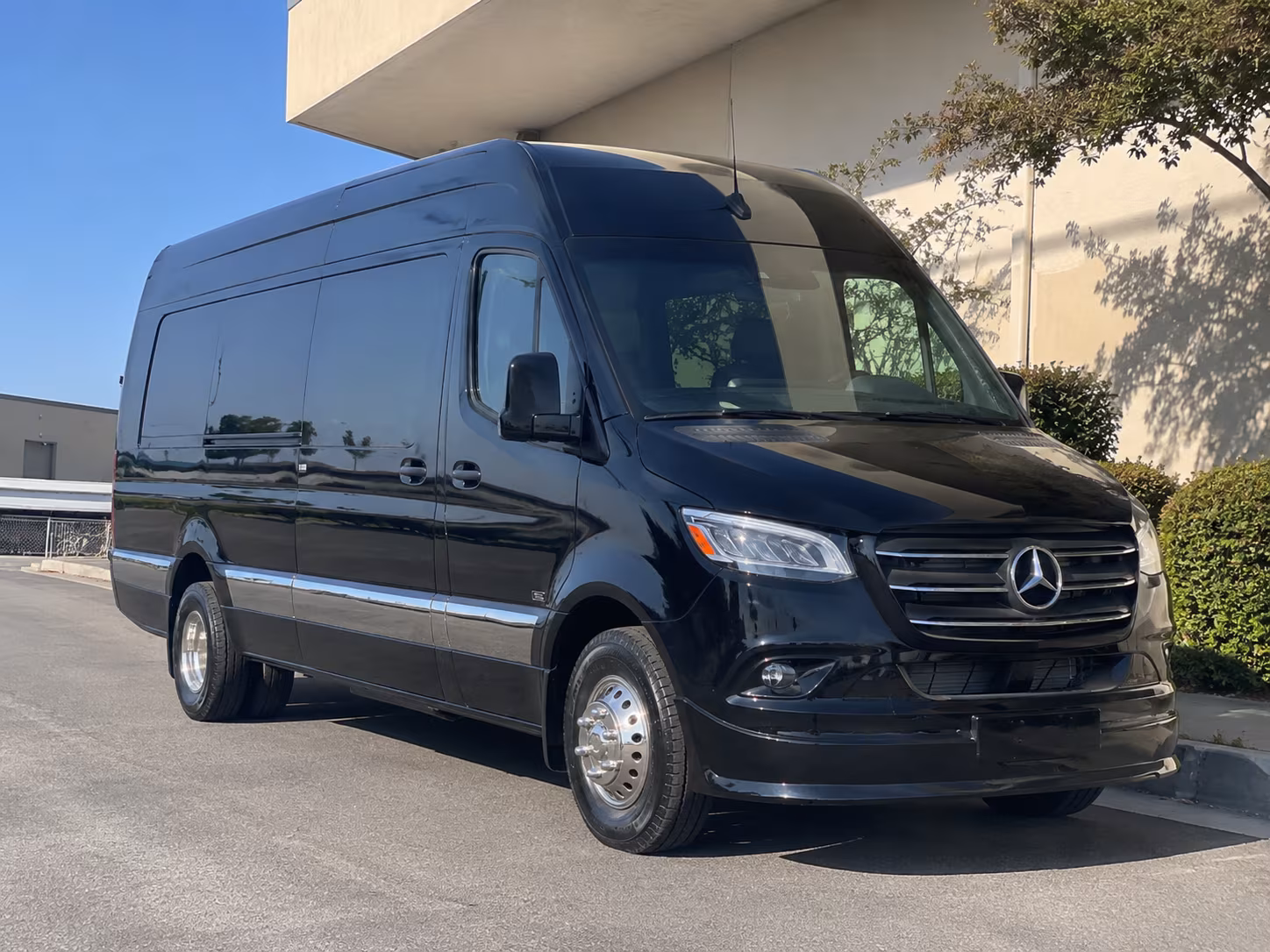 bus rental options for santa maria trips